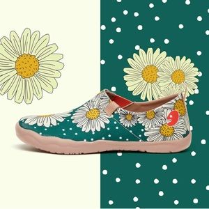 NWT UIN Women’s Comfortable Shoes/Starnight Daisy/US8